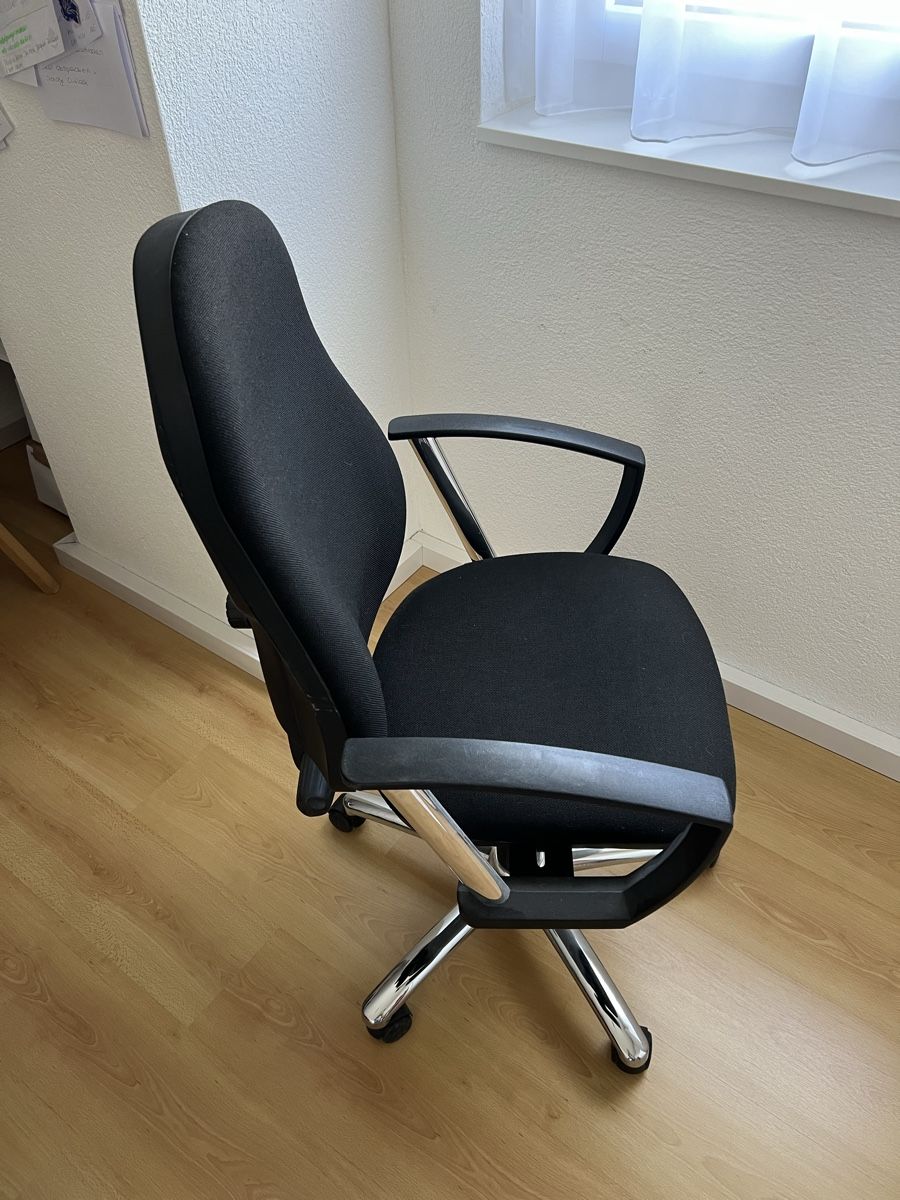 Chaises: Büro Stuhl – D'occasion à Moosleerau par Tami8
