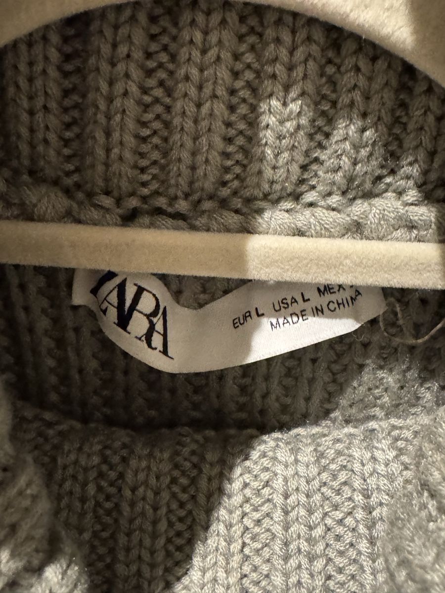 Zara Gilet & Giacche senza maniche: Zara Knit Vest with Turtleneck and Buttons - Size L – Nuovo (secondo la descrizione) da Paradiso venduto da Ixaya.studio 3