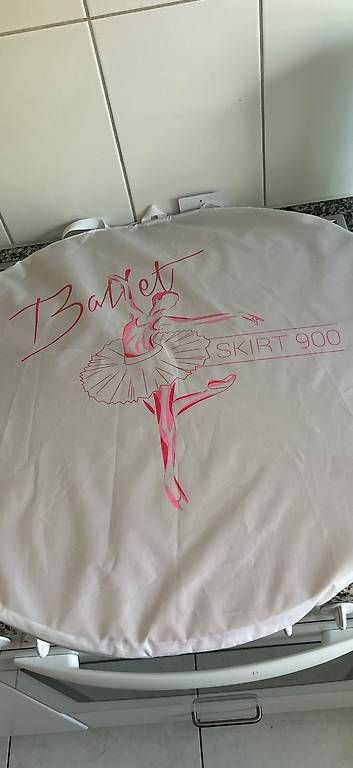 Vestiti & Gonne: Tütü 125-132cm, wenig gebraucht – Usato da Spiegel b. Bern venduto da bumblebee1625