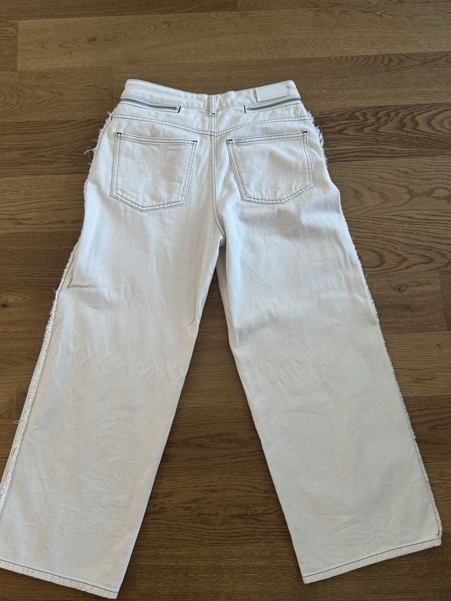 Diesel Jeans: Diesel Jeans – Usato da Rotkreuz venduto da she_8nyq 1