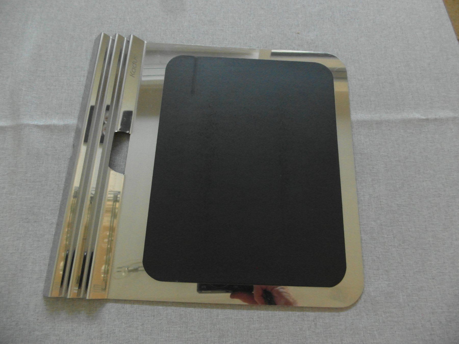 Tappetini per mouse: Mousepad aus Edelstahl - designed by EMFORM – Usato da Schönenbuch venduto da Imagine6 2
