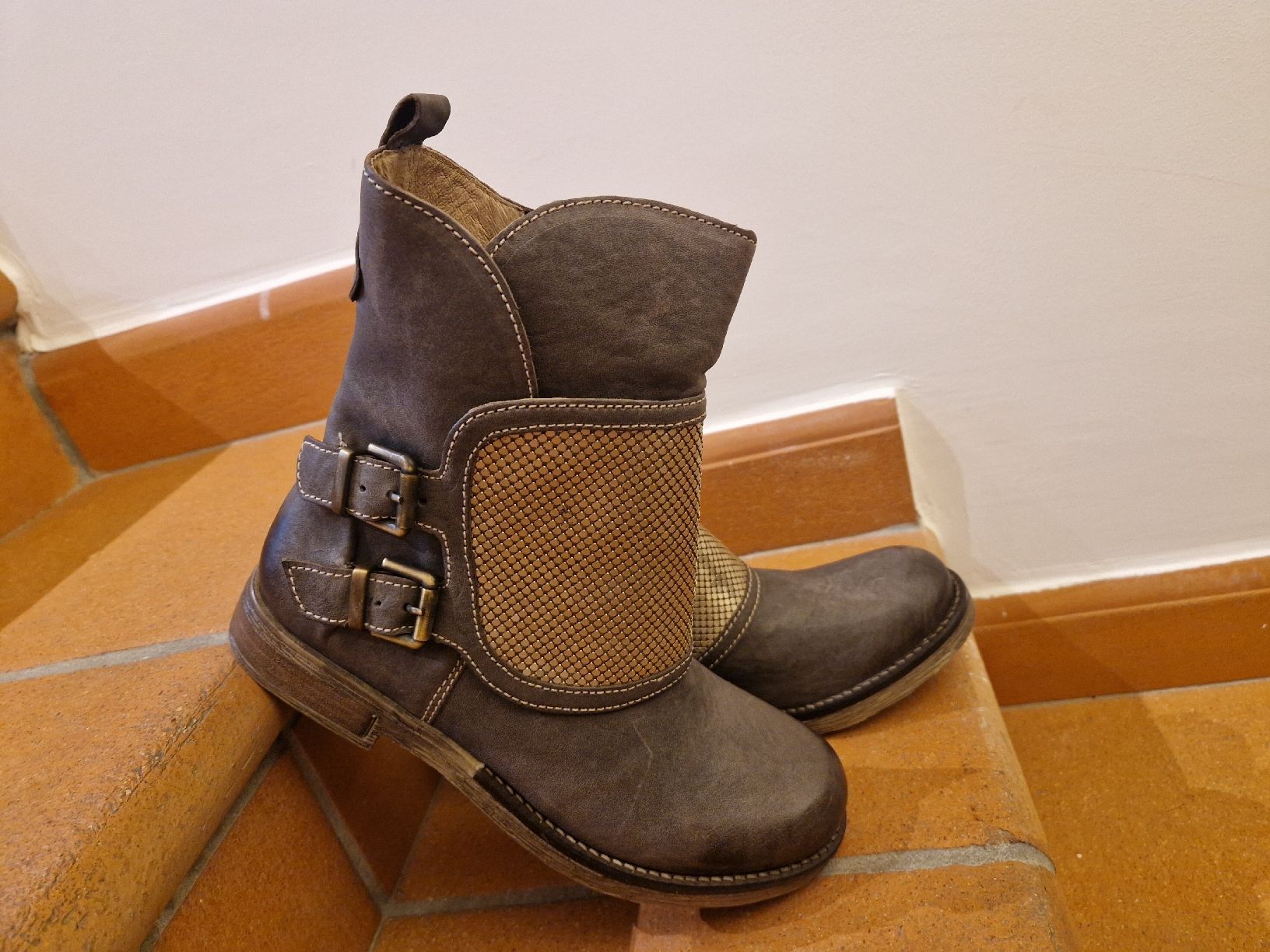 Scarpe da donna: DKODE Stiefeletten Leder 38 NEU – Nuovo (secondo la descrizione) da Lichtensteig venduto da Cocabana_16 1