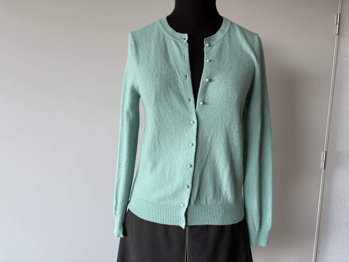 Benetton Giacche: Benetton Strickjacke, XS, Mintgrün, wunderschön – Usato da Bern venduto da Etzy