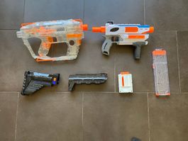 2 Nerfs mit Zubehör