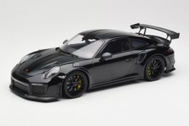 1:18 Porsche 911 GT3 RS Weissach Package 991.2 Minichamps