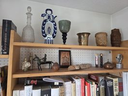 Hochwertige Bücher und Reiseerinnerungen