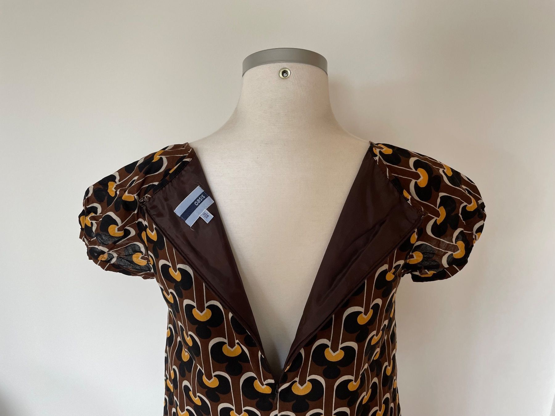 Kleider: Retro Kleid Oasis 36 – Gebraucht aus Luzern von lal_8z2w 4