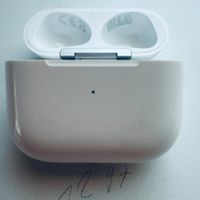 Original Apple Ladecase MagSafe A2566 für AirPods 3 Gen.