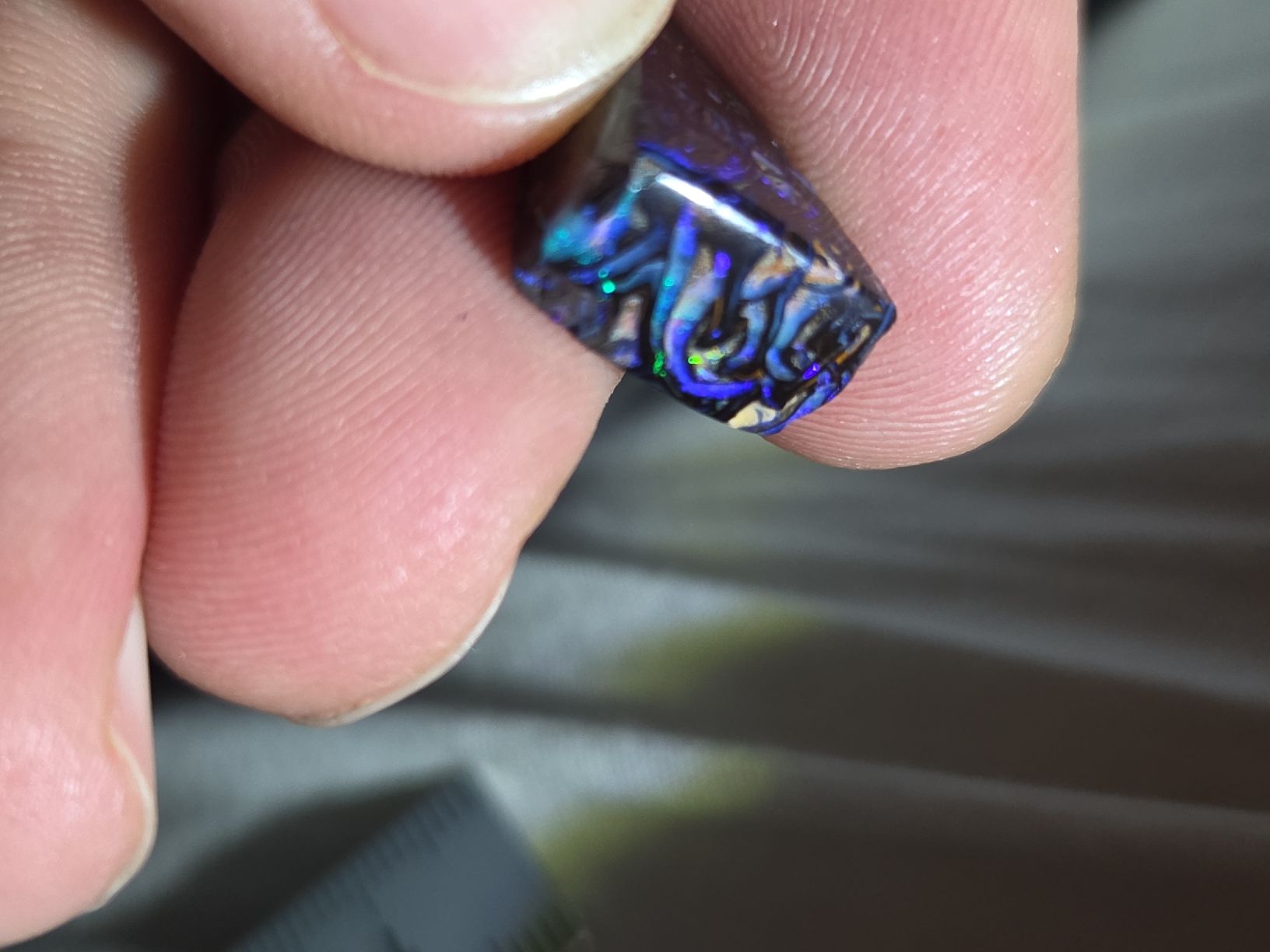 Pietre preziose: Schöner Boulder Opal Edelstein – Usato da Riehen venduto da Bs75 2