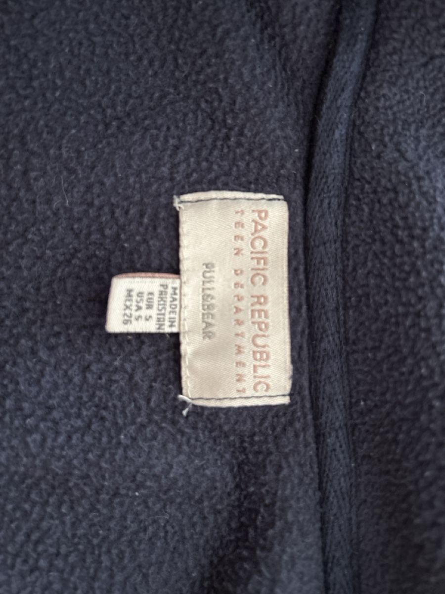 Pulls & Sweat-shirts: Fleece Pullover Pull&Bear dunkelblau Grösse S – Neuf (Voir description) à Fahrwangen par F.shirin 1