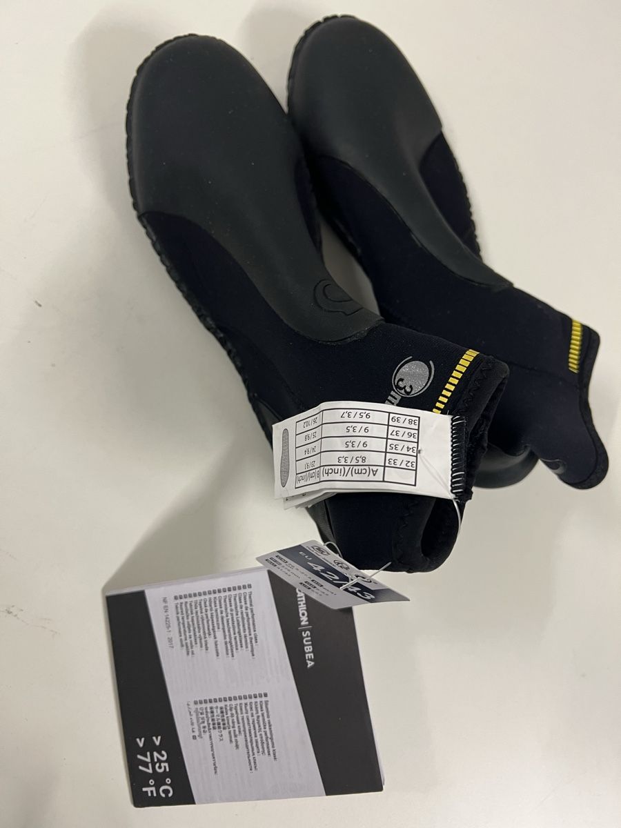 Decathlon Scarpe da uomo: Neopren Schuhe 42/43 neu – Nuovo e nell'imballaggio originale da Winterthur venduto da ruebliangel 3