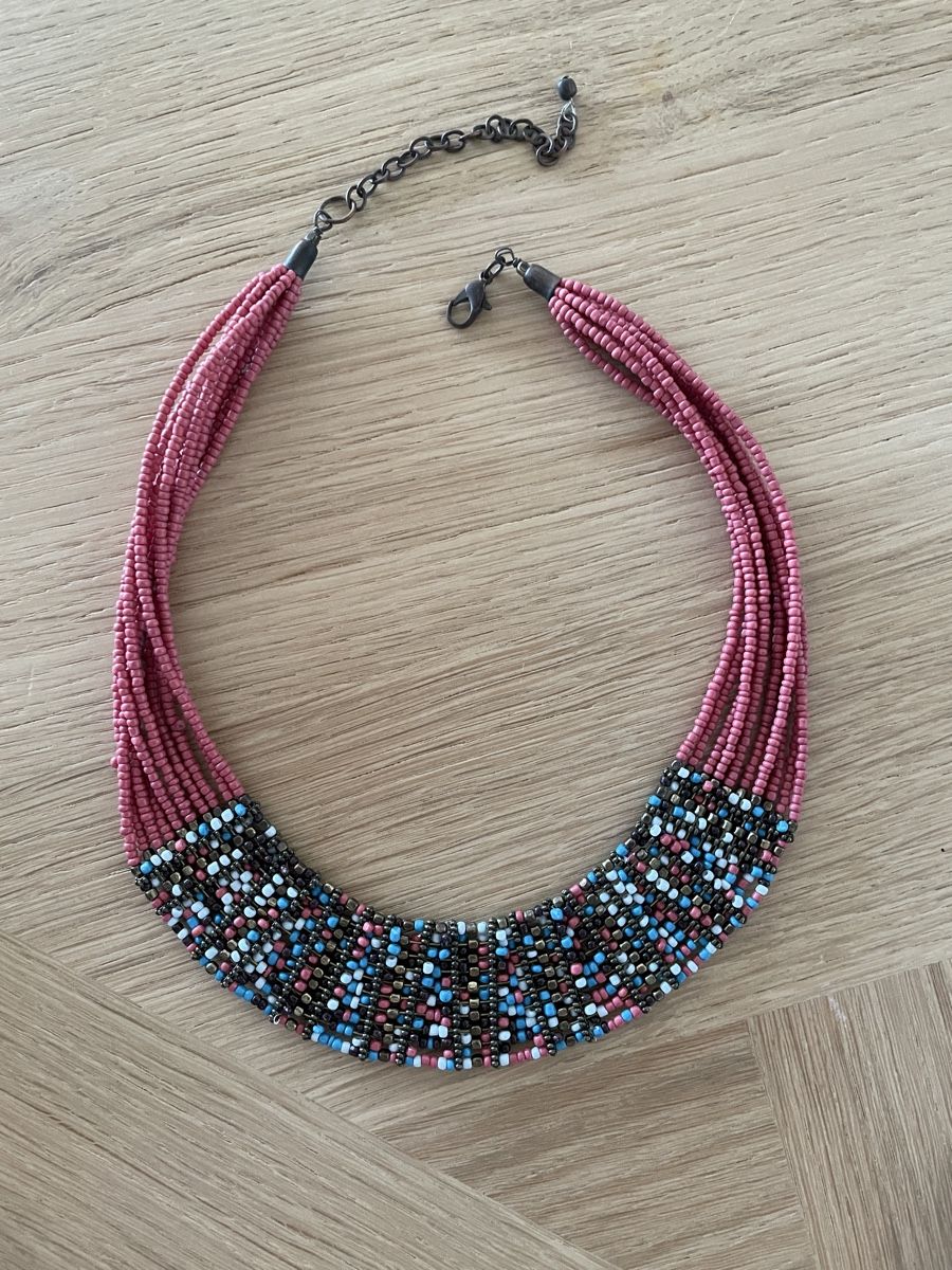 Colliers: Necklace  – D'occasion à Neuchatel par shi_9fzw 1