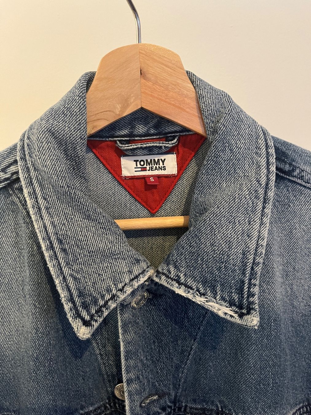 Tommy Hilfiger Jacken: Veste en jeans, Tommy Jeans – Gebraucht aus Savagnier von taianab 2