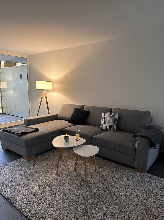 Ikea Divani: Ikea 3er Sofa Sörvallen mit Recamiere – Usato da Aarau Rohr venduto da Witch18