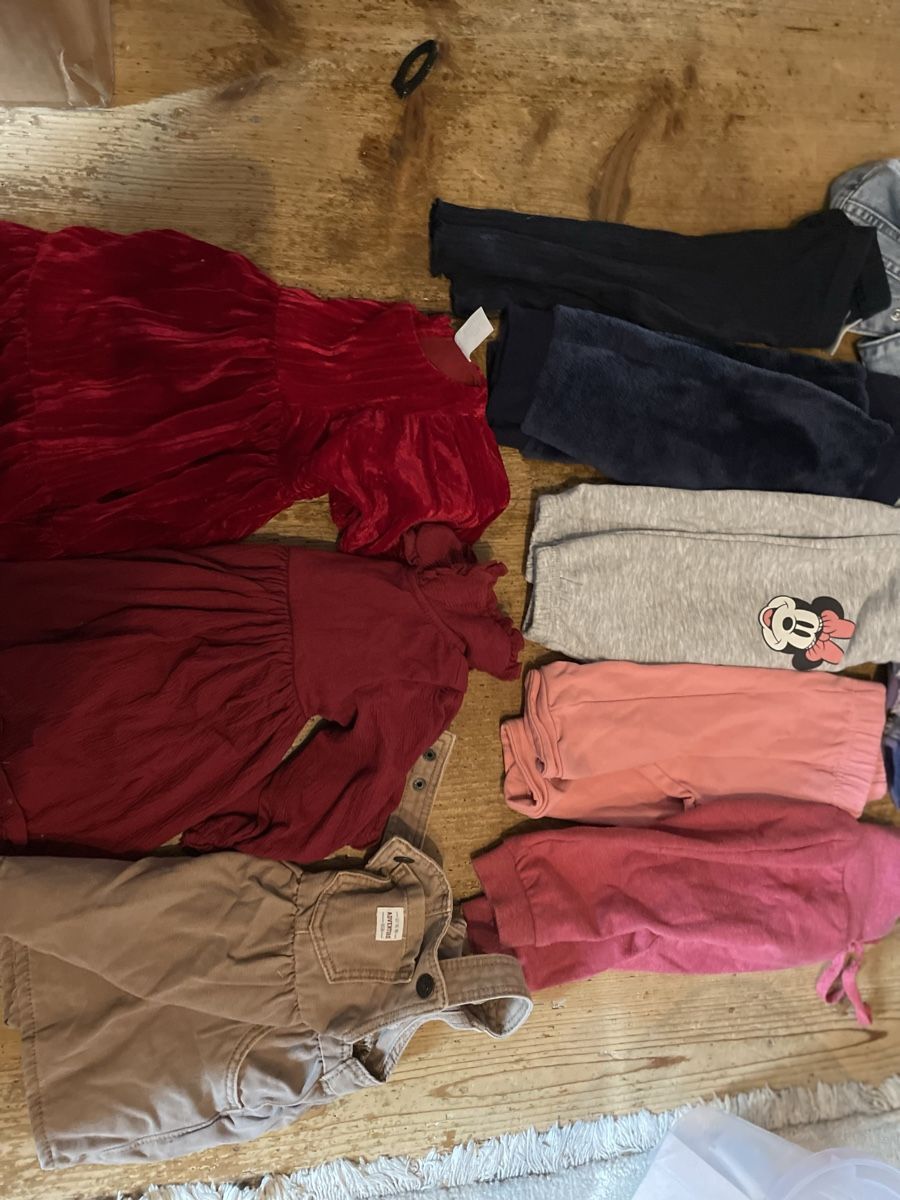 H&M Lotti & Set di vestiti: Mädchenkleider 68 – Nuovo (secondo la descrizione) da Benken ZH venduto da stefiz 1