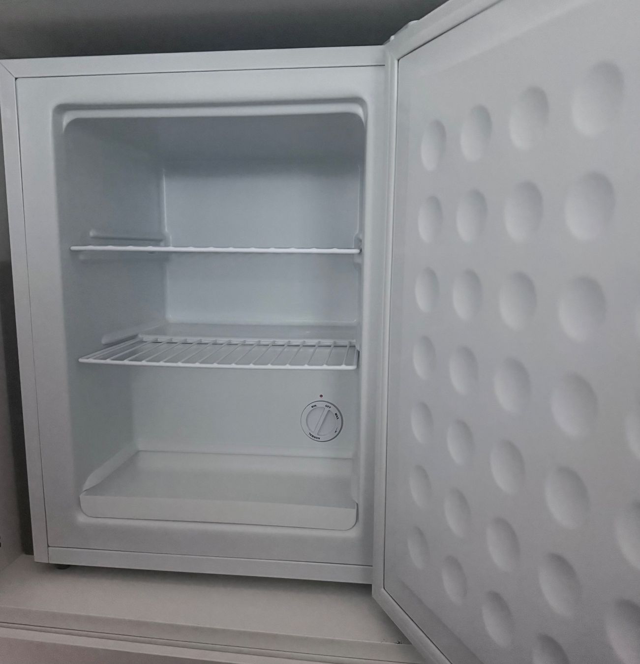 Gefrierschrank: Congélateur Kibernetik TK 60L – Gebraucht aus Genève von Prixi1207 1