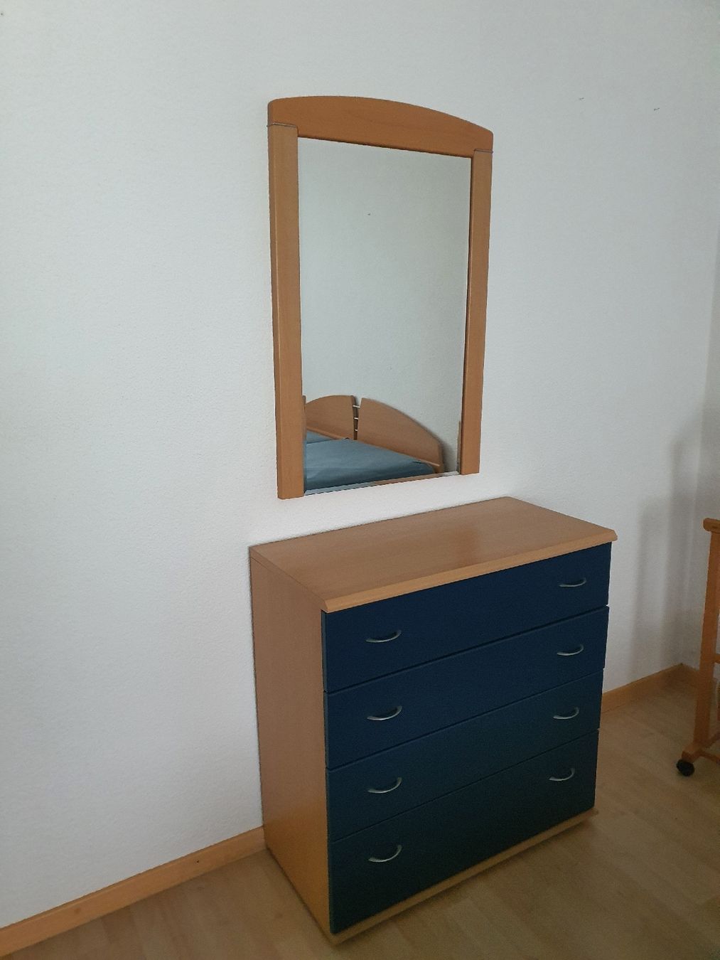 Commodes: Kommode mit Spiegel – D'occasion à Suhr par Marisa_61