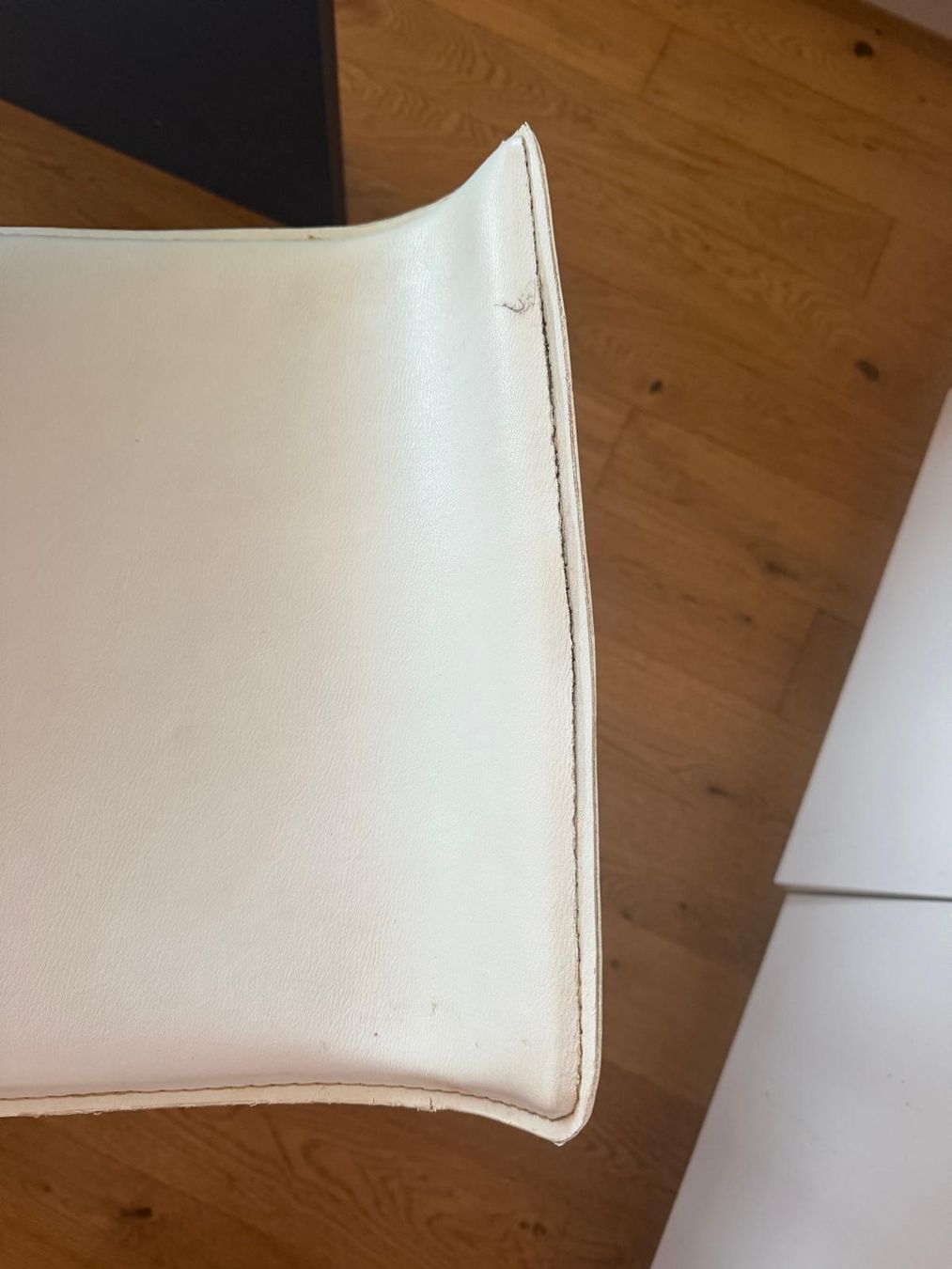 Tischset: Modernes Bartisch-Set (Anthrazit) & 2 Barhocker – Gebraucht aus Siebnen von sta_x7zz 4