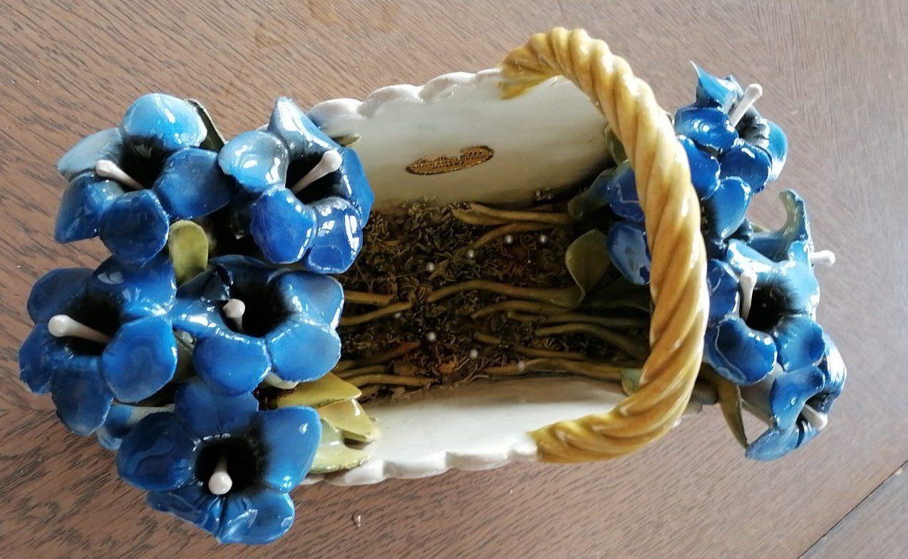 Tutte le decorazioni: Deko Korb mit Blumen – Usato da Grächen venduto da Hel7890 2