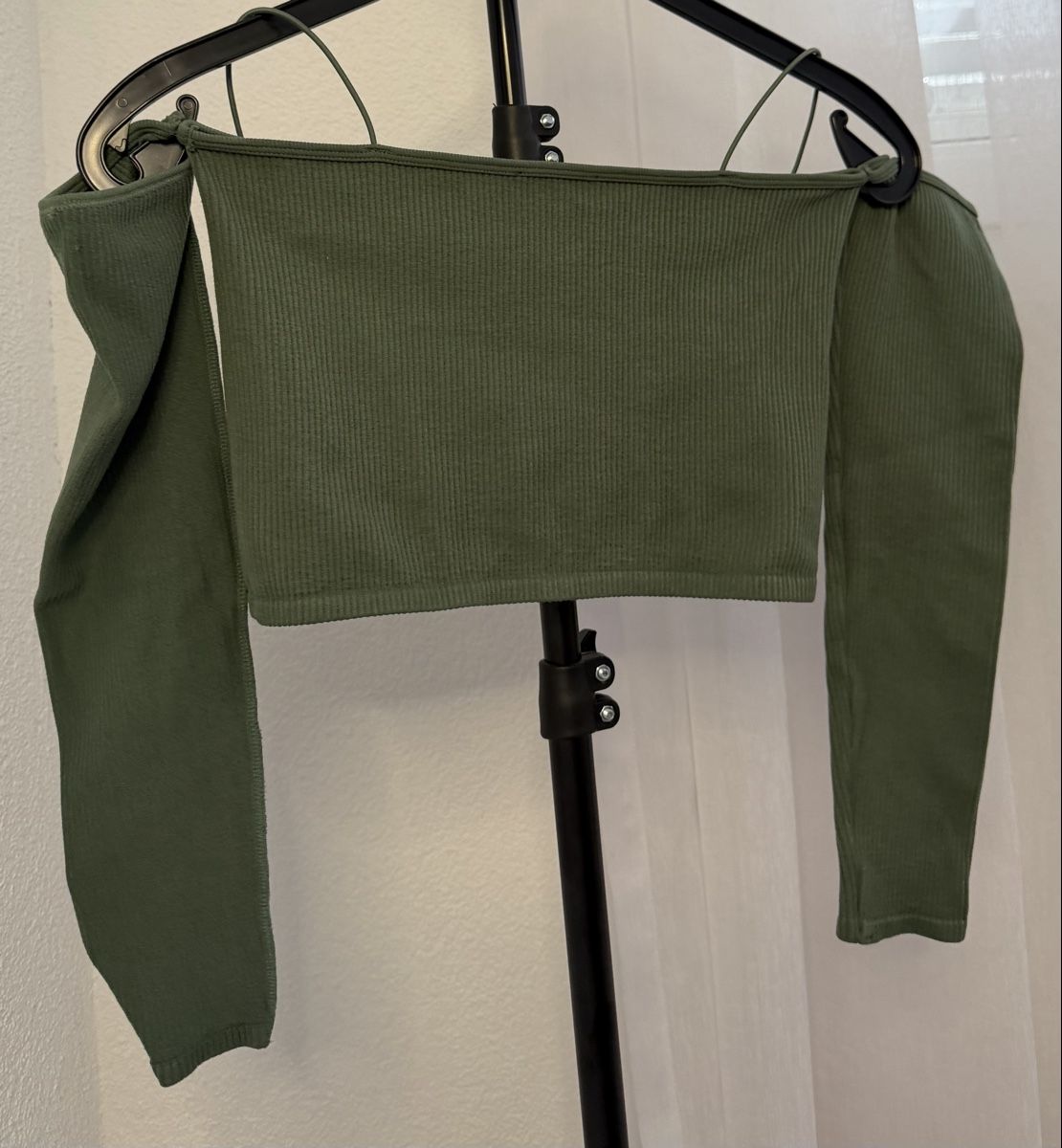 Tops: Gerippte Crop-Tops im Doppelpack – D'occasion à Rorschach par Tara234 1