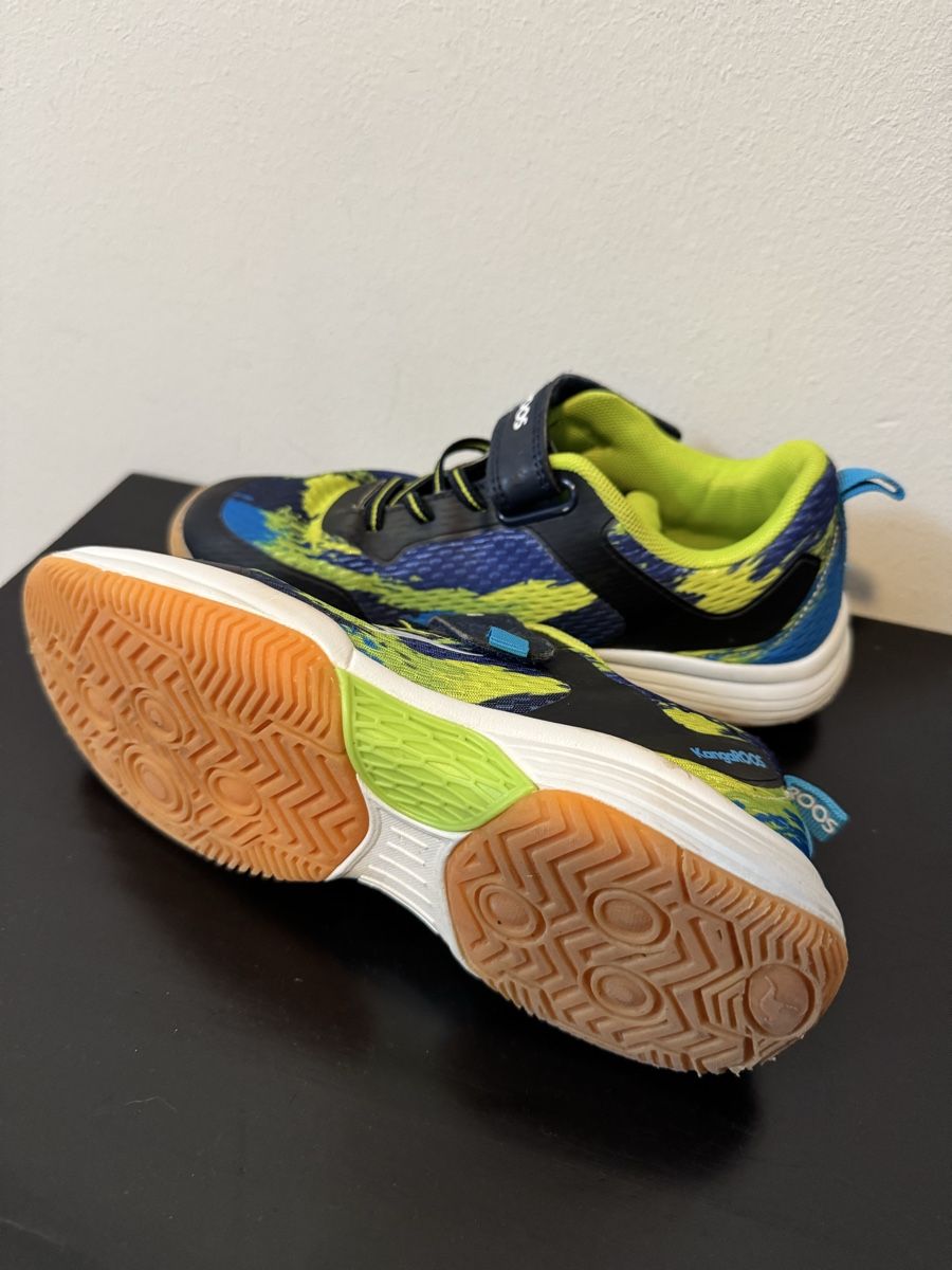 Scarpe per ragazzi: Kangaroos Hallenschuhe Gr35 – Usato da Zürich venduto da AninANILOKIN 2