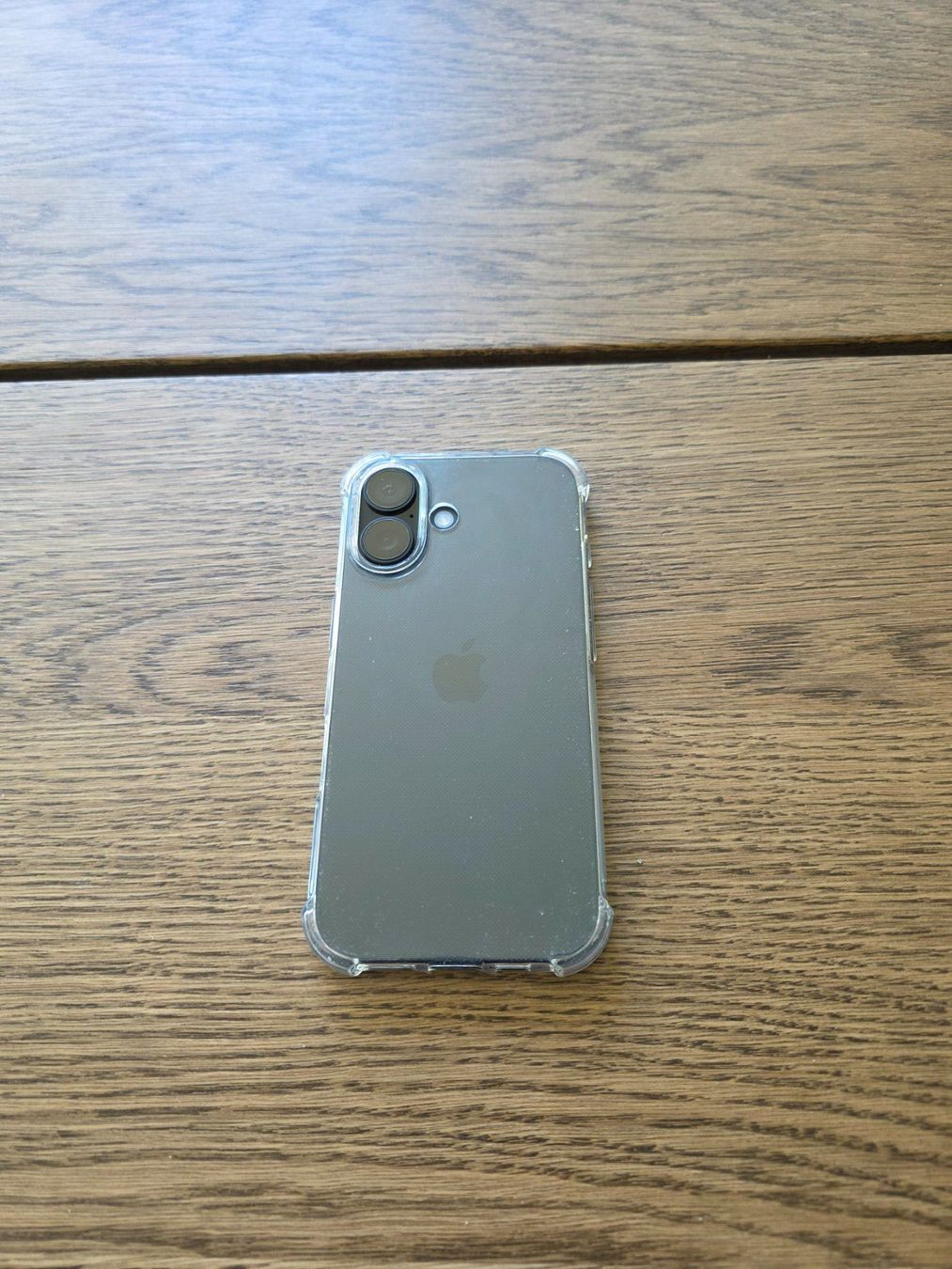 Apple Telefoni cellulari / Smartphones: iPhone 16 Black 128GB - 100% battery - Clear Case – Usato da Dietikon venduto da jor_hk5p 2