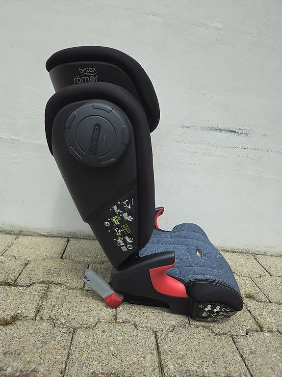 Britax Römer Seggiolini per auto: Kindersitz Britax Kidfix2 S Top Zustand – Usato da Kehrsatz venduto da Tuessy14 1