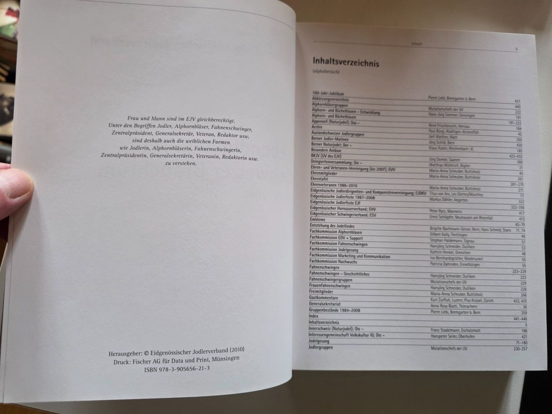 Libri: Lebendiges Schweizer Brauchtum - Eidgen. Jodler Verband 2010 – Usato da Walterswil BE venduto da Lonitti 9