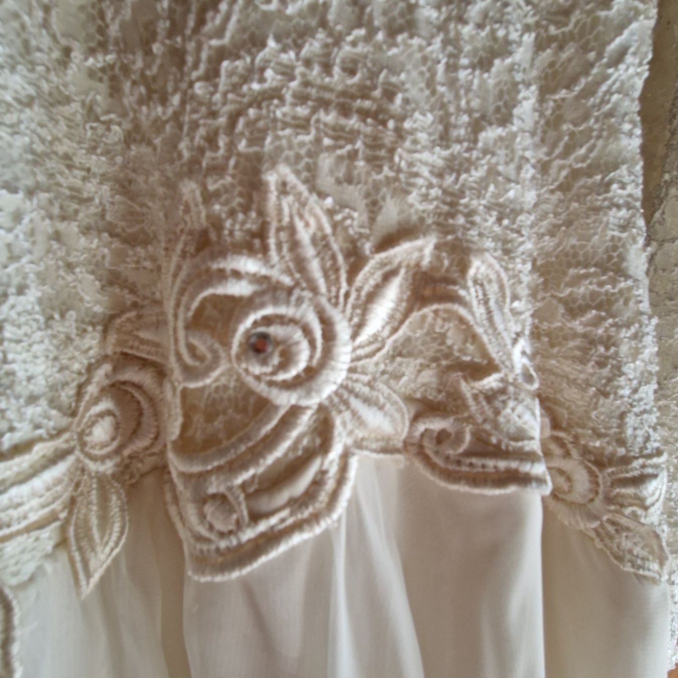 Vestiti: Braut- oder Ritualkleid cremefarben – Usato da Rüti ZH venduto da Gigelisuppe 4