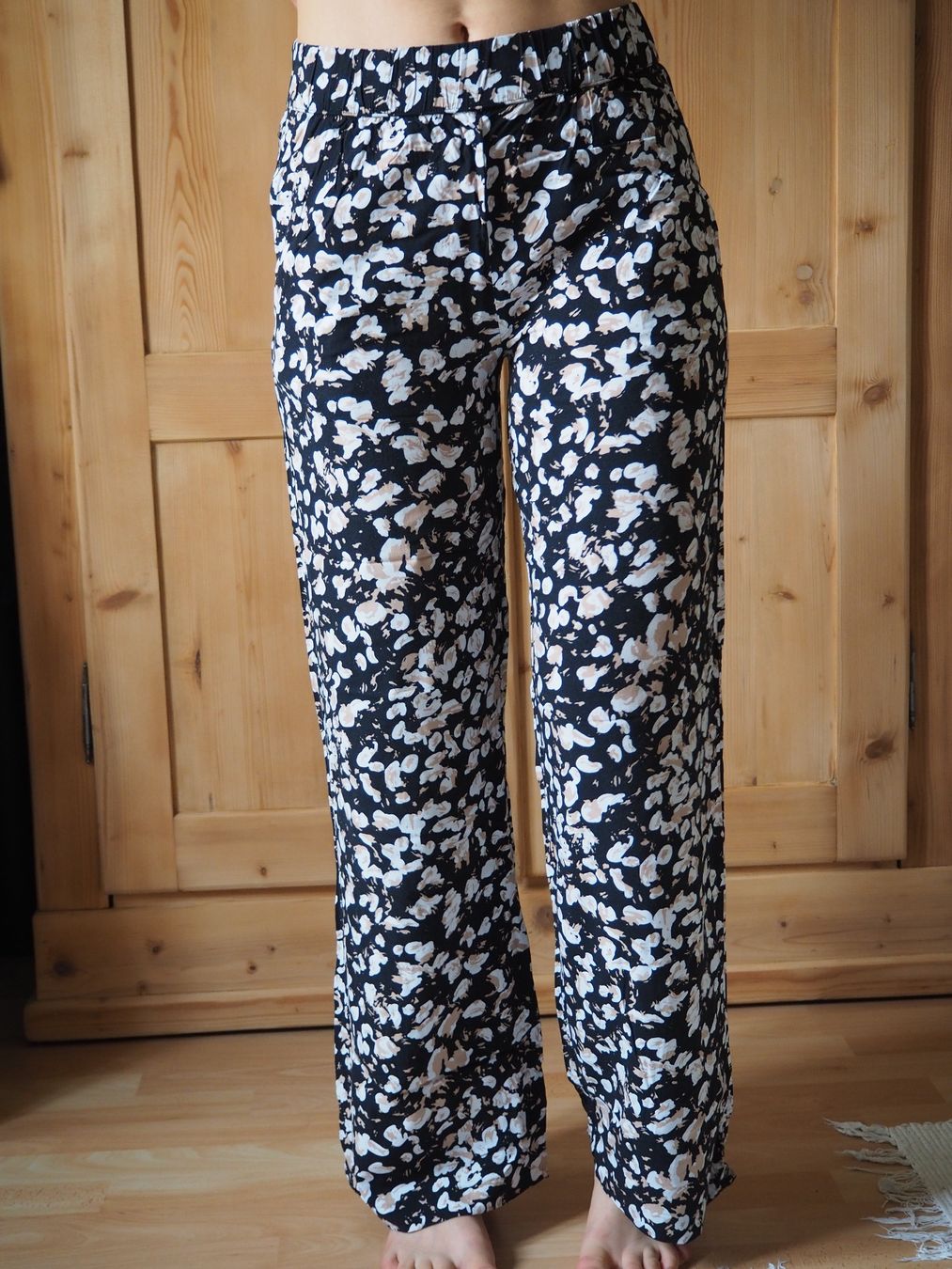 Hosen: Gemusterte Sommerhose von Minimum – Gebraucht aus Oberwil BL von Fialova