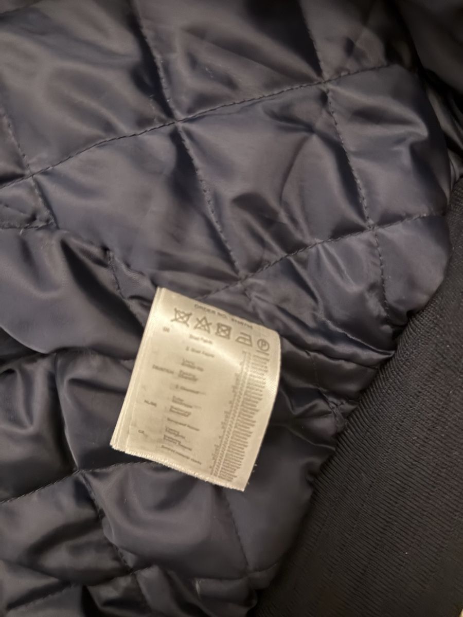Giacche: Varsity jacket Chapter marine et or - Taille S - Comme Neuf! – Usato da La Chaux de fonds venduto da car_f9yg 3