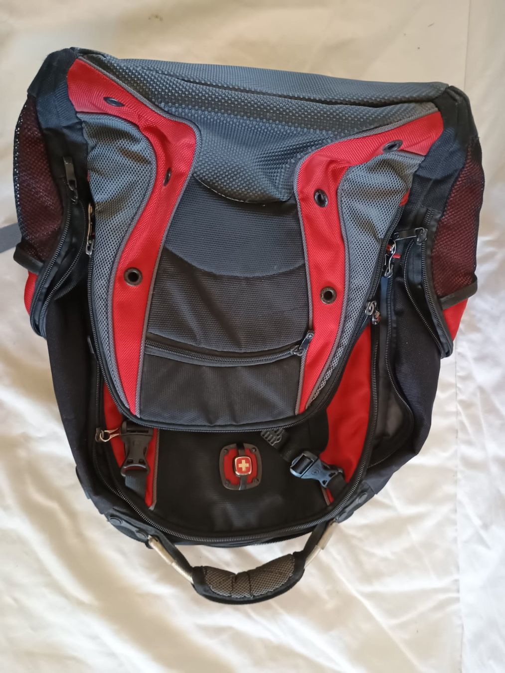 Wenger Sacs à dos: Wenger Schweizer Rucksack Synergy o.Ä. – D'occasion à Zürich par Averandomage 3