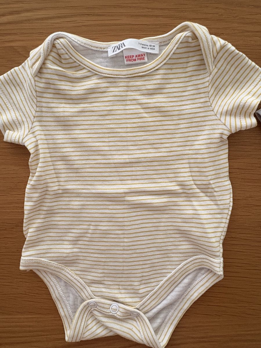 Lotti & Set di vestiti: Set 2 body neonato Zara e Grain de Blé – Usato da S. Antonino venduto da FedeKikka88 1