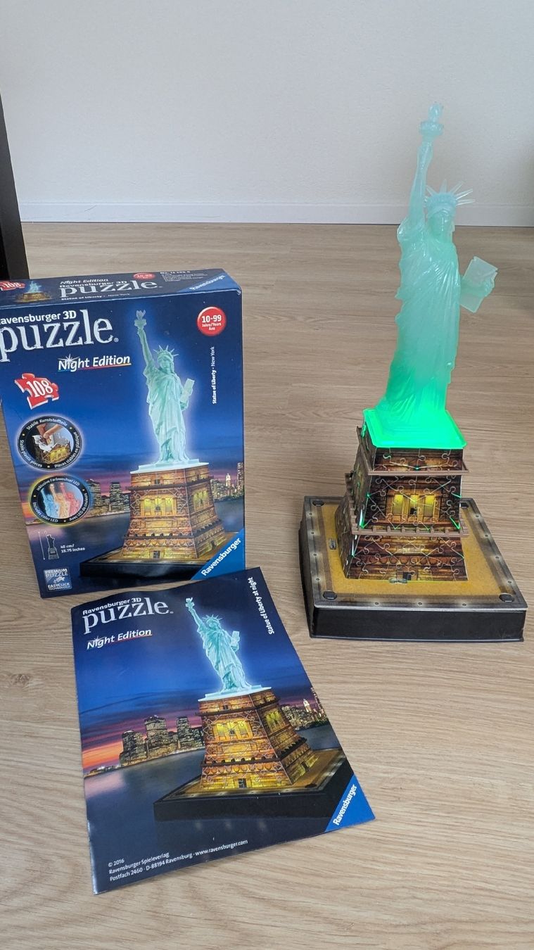 Ravensburger Puzzles: Ravensburger 3D Puzzle Eiffelturm und Freiheitsstatue  – D'occasion à Ettingen par Gerbera99 1
