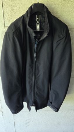 Casque IOTA XL + Veste de moto ISS Solto-TEX Plus XL