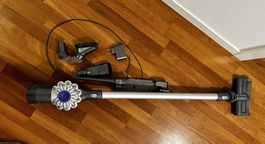 Dyson Akkustaubsauger  funktioniert, aber mit Aussetzern