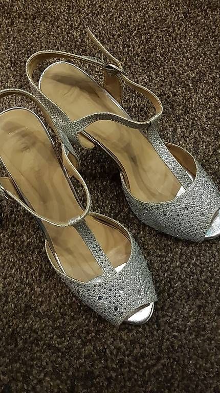 Scarpe da donna: Neue silbernen PUMPS – Usato da Schöfflisdorf venduto da cri_8gn5 1