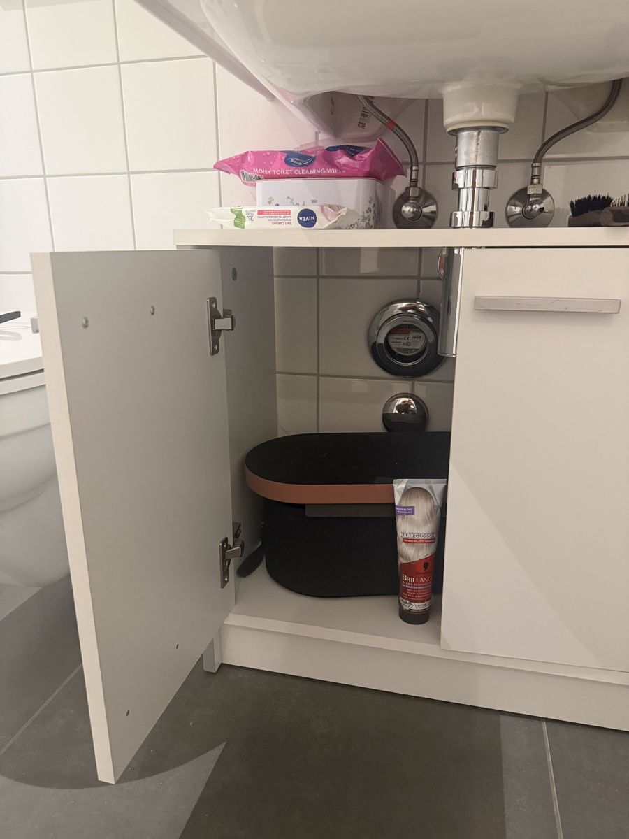 Mobili per bagno: Badezimmer Möbel – Usato da Kriens venduto da Asantos3 1