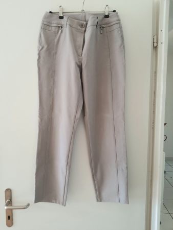 Damen Hose elegant beige Grösse XS