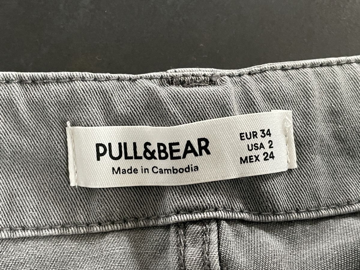 Pull&Bear Pantaloni: Shorts mit Seitentaschen – Usato da Aarau Rohr venduto da foodlover 3