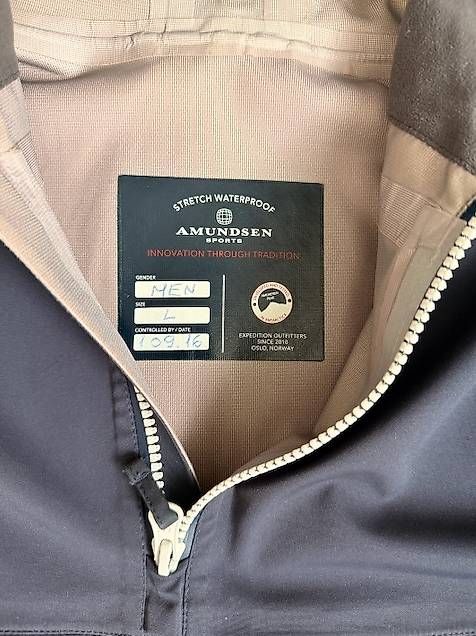 Vestes: Amundsen Outdoor Jacke – D'occasion à Uster par j-loop 1