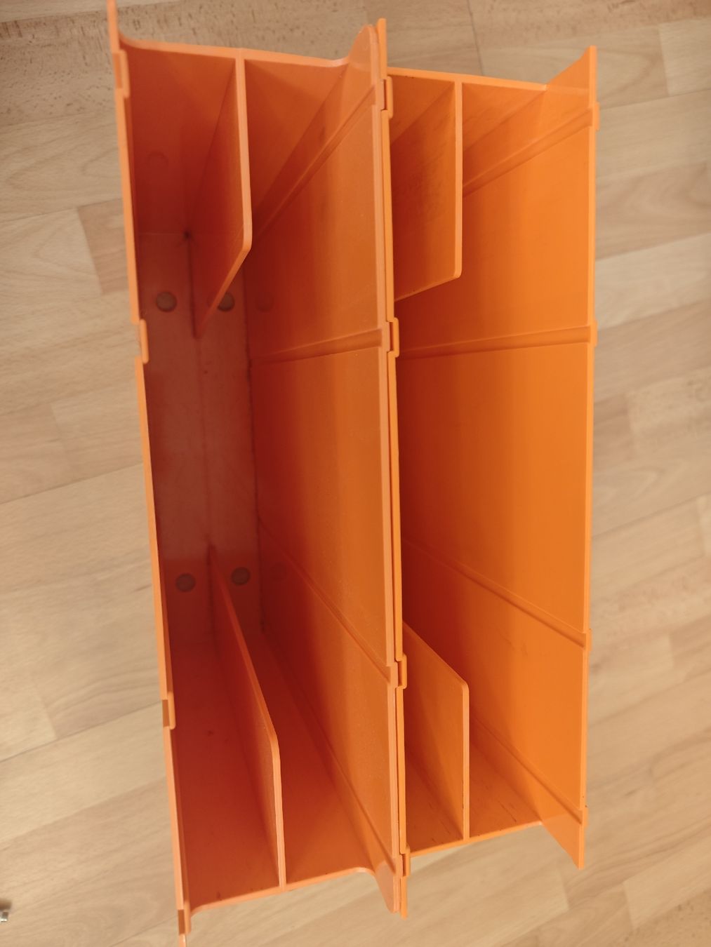 Supporti per strumenti musicali & leggii: Vintage Plattenständer 1970er orange, 2 Stück – Usato da Urdorf venduto da AHOI-90 5
