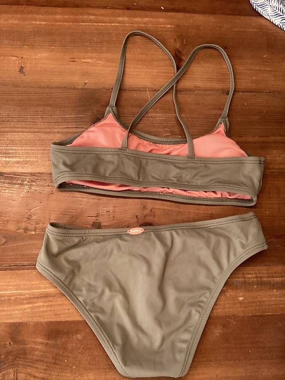 Costumi da bagno & Bikini: Mädchen Badekleid & Bikini Gr. 134 – Usato da Schmiedrued venduto da Giorda 3