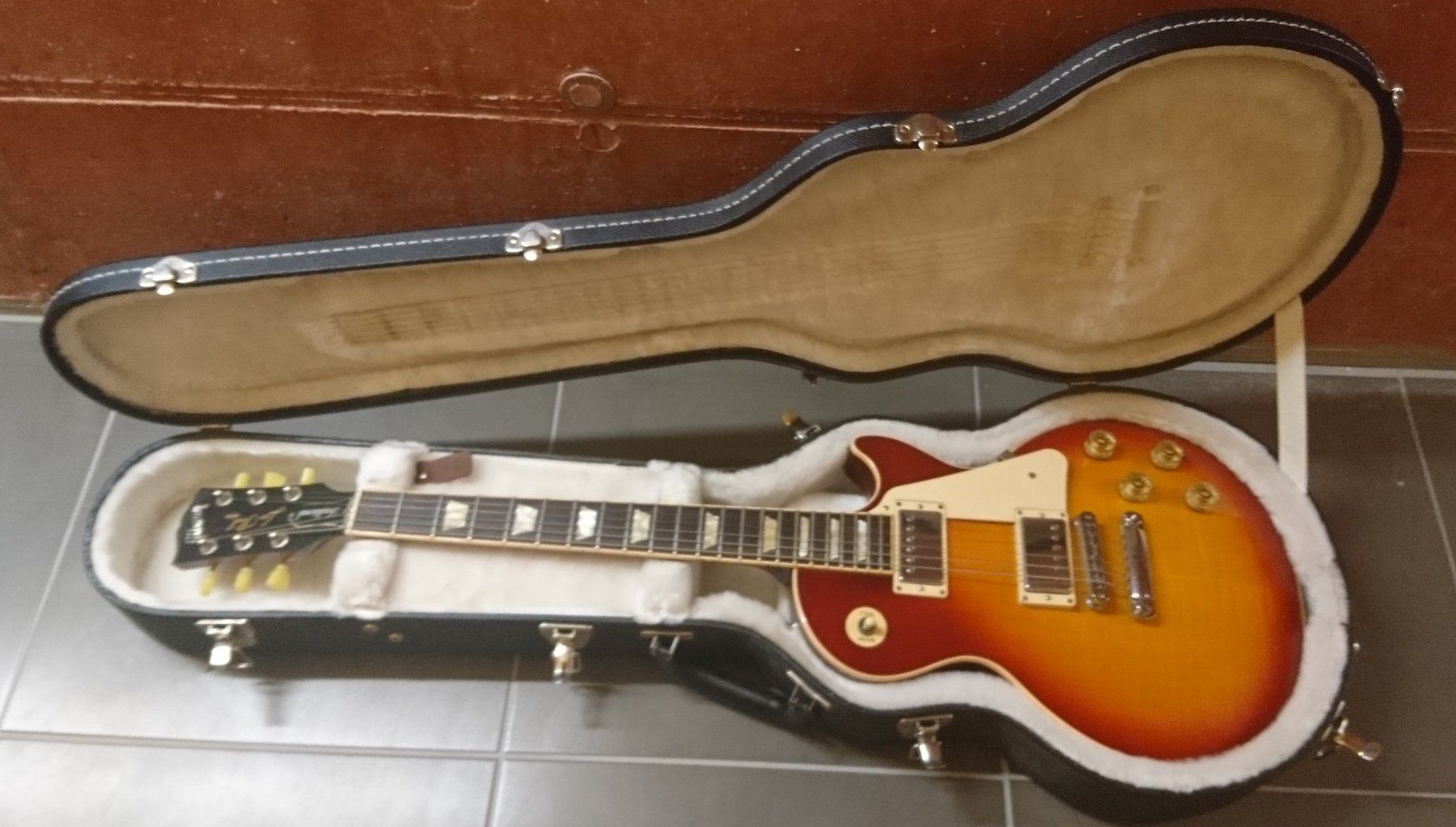 Gibson Strumenti musicali: Gibson Les Paul Traditional 2011 – Usato da Gretzenbach venduto da HorstV 4