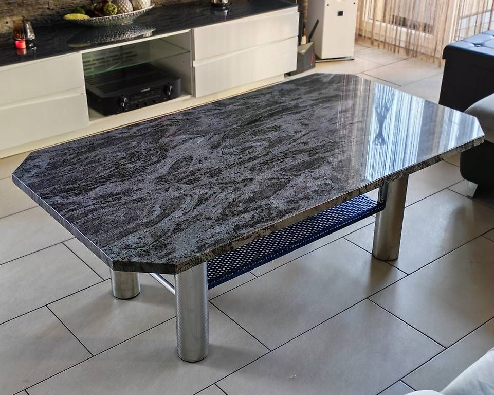 Tavoli: Edler Couchtisch mit massiver Granitplatte – Usato da Stans venduto da slavi1969 4