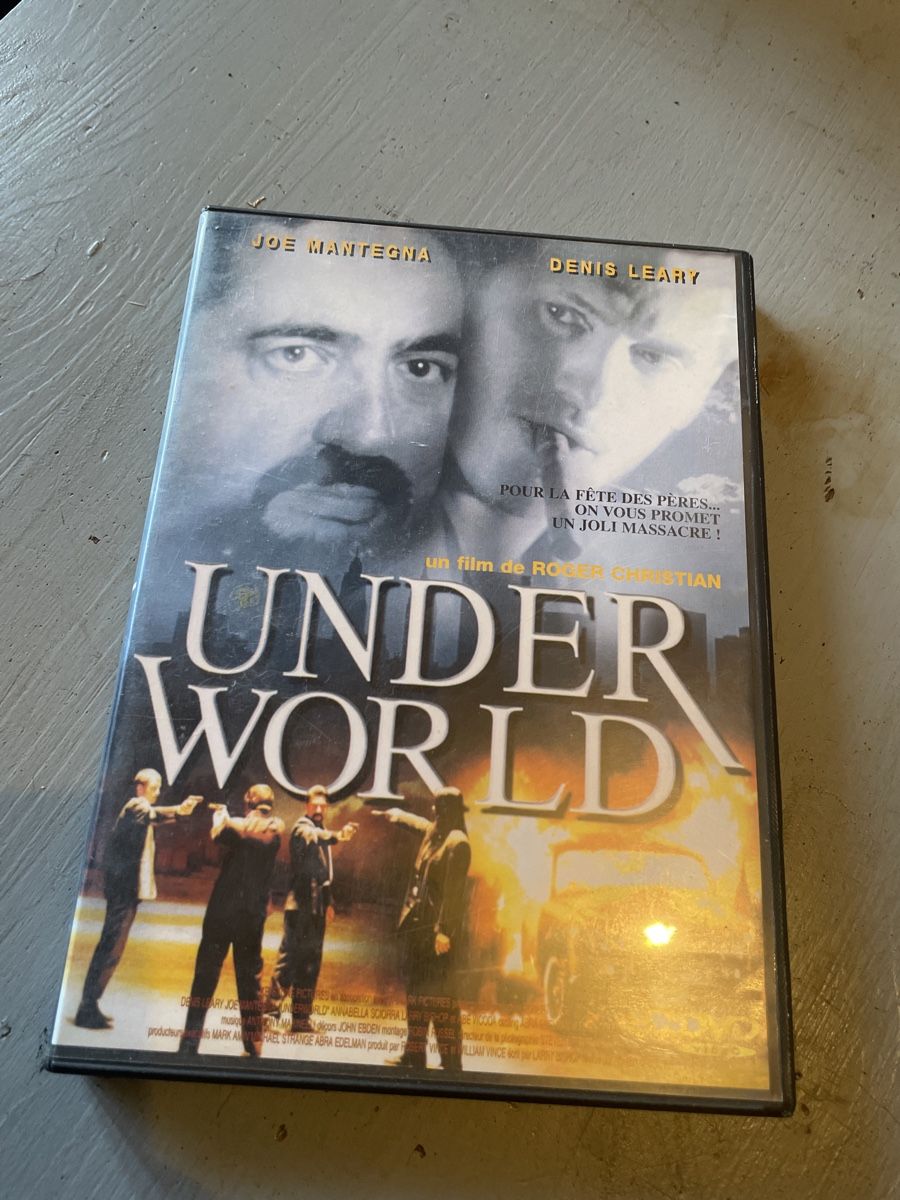 Tutti i DVDs: DVD under world  – Usato da moudon venduto da faucheur2