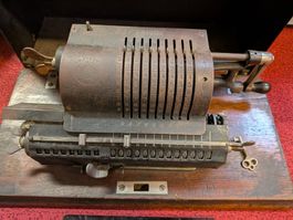 2 antike Additions - Rechenmaschinen