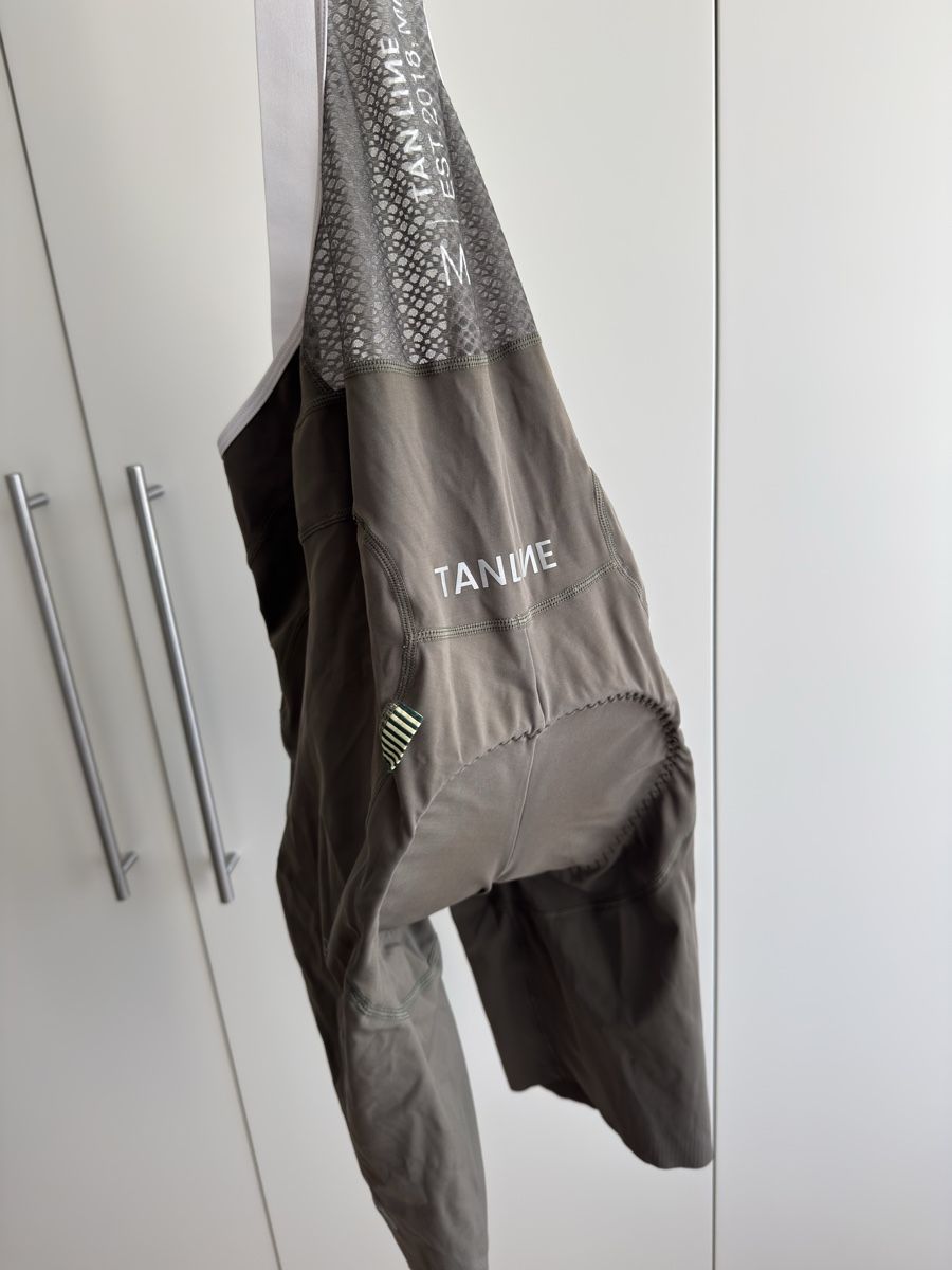 Pantaloni: Radhose TAN LINE Grösse M – Usato da Hombrechtikon venduto da Sven_Gerber 1