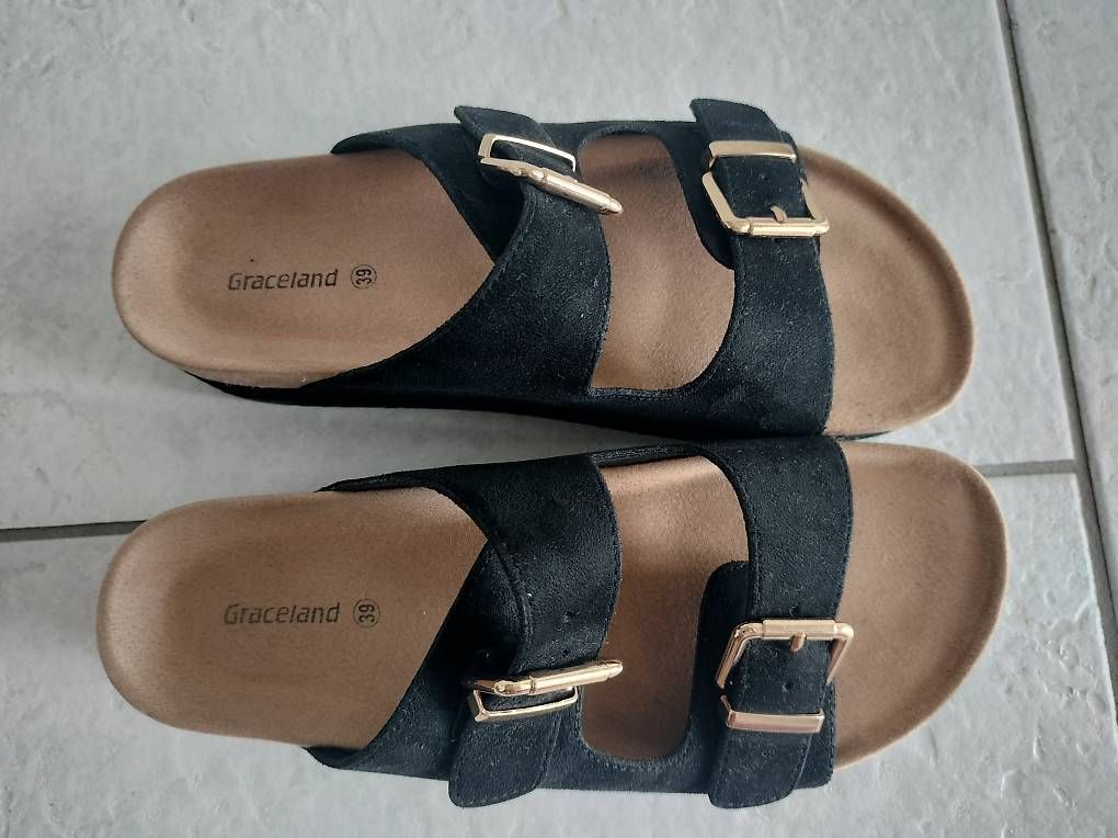Scarpe da donna: Sandalen schwarz  – Nuovo e nell'imballaggio originale da Düdingen venduto da chrigi1971