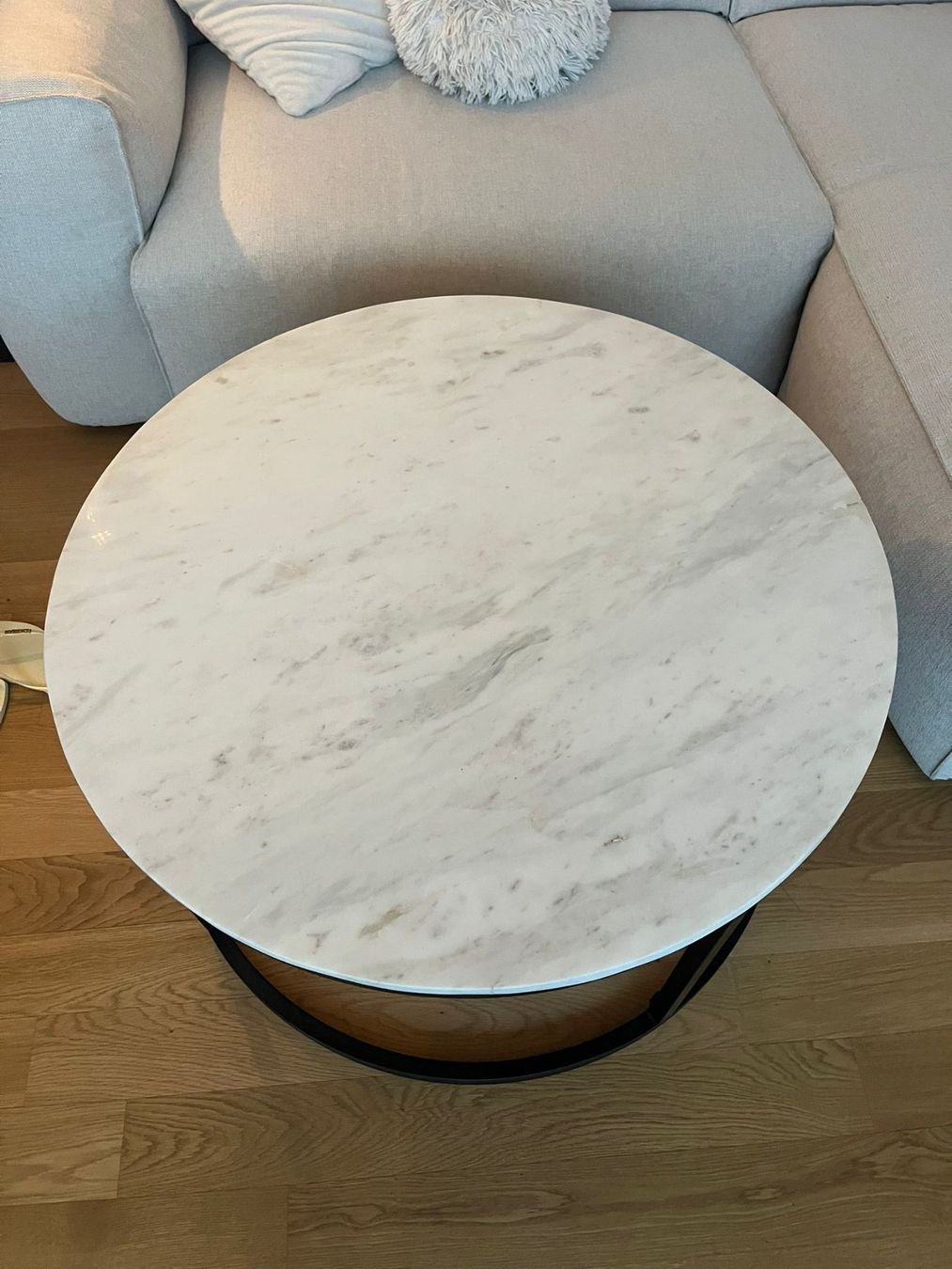 Tavoli: Marmor Couchtisch weiss 80cm – Nuovo (secondo la descrizione) da Kuenten venduto da Ckohler1